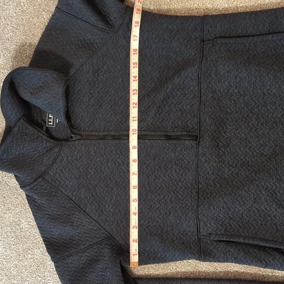 L.L. Bean Women's Charcoal Zip-Up Sweater - Picture 4 of 4